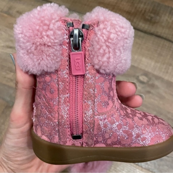 UGG Jorie II Glitter Leopard Boots in Pink - Picture 5 of 9